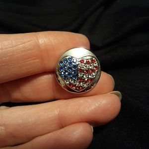 Magnolia and Vine Patriotic Heart snap